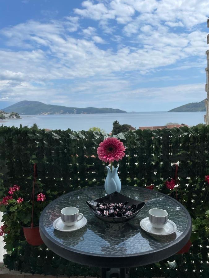 Sea Apartment Igalo Herceg Novi Exterior foto